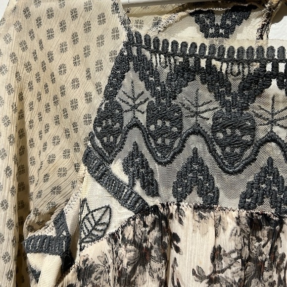 Free People Women's Grey and Silver Elsie
Dress Size XS - Picture 5 of 10